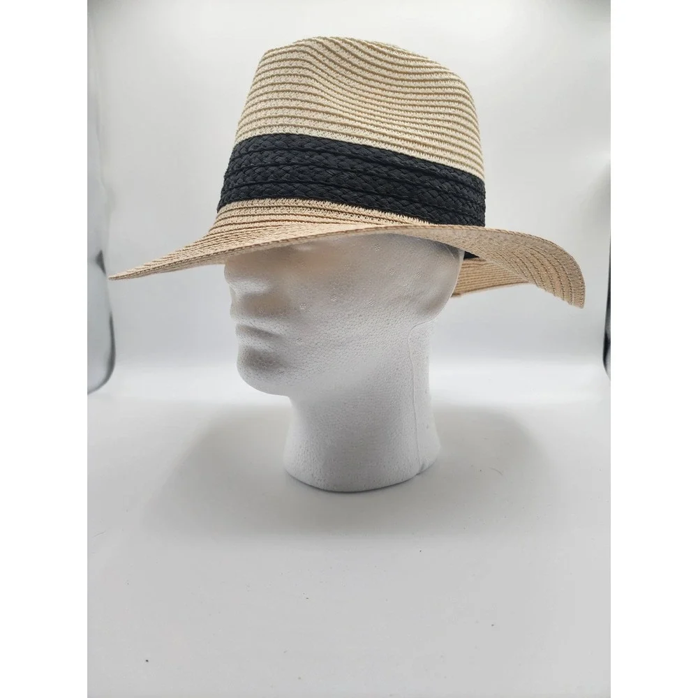 Women's beach sun hat. Black trim. Beach.‎ Vacation.